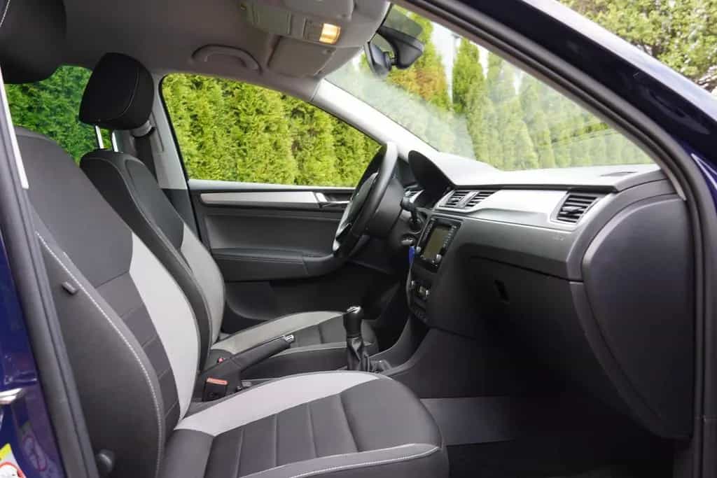 Skoda Rapid Spaceback 1.0 TSI Bi-Xenon Navi SmartLink 03/2018-photo-25