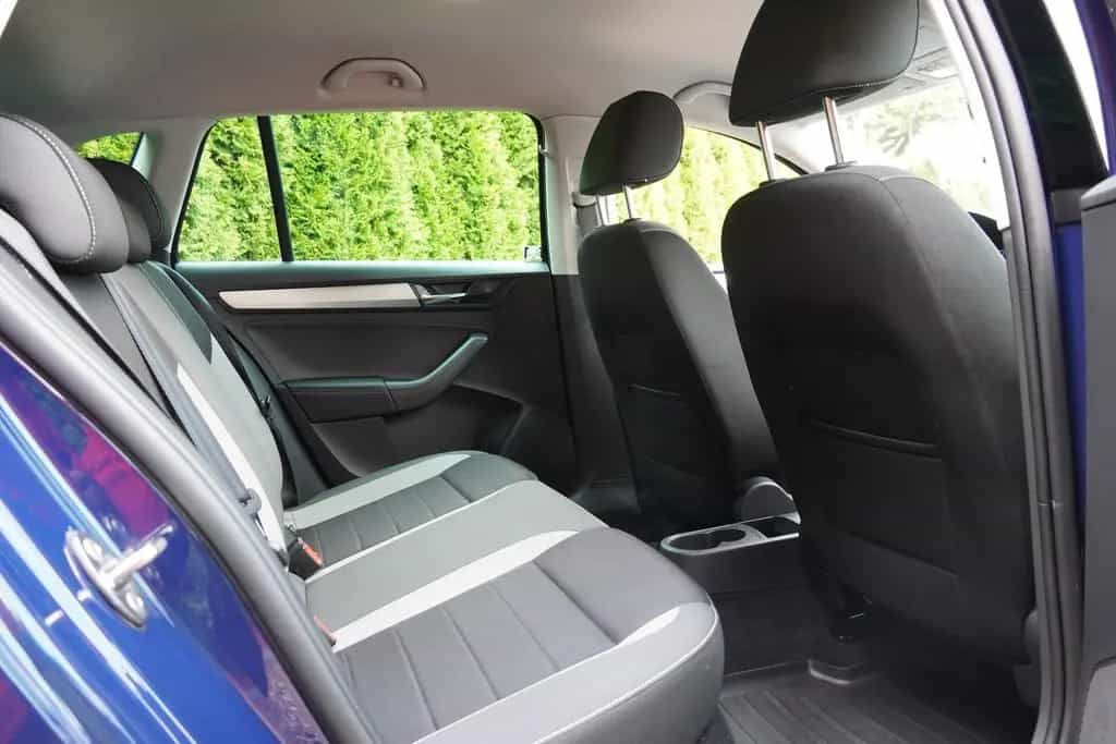 Skoda Rapid Spaceback 1.0 TSI Bi-Xenon Navi SmartLink 03/2018-photo-26