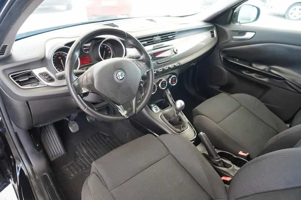 Alfa Romeo Giulietta 1.4 Turbo MultiAir Progress 10/2010-photo-10