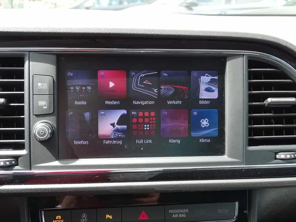 Seat Leon 1.4 TSI FR LED Navi Soundsystem 08/2018-photo-13