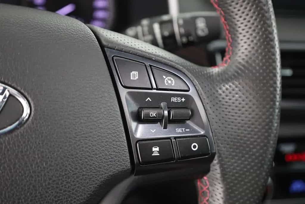 Hyundai TUCSON 1.6 T-GDI N Line 4WD Aut. LED Navi AHK 10/2019-photo-16