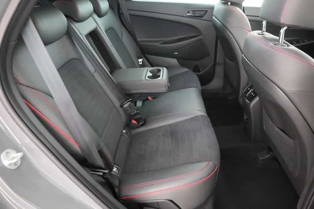 Hyundai TUCSON 1.6 T-GDI N Line 4WD Aut. LED Navi AHK 10/2019-photo-24