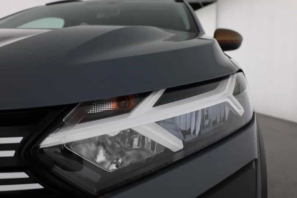 Dacia Jogger TCe 110 Extreme LED Kamera 7-Sitzer 04/2025-photo-29