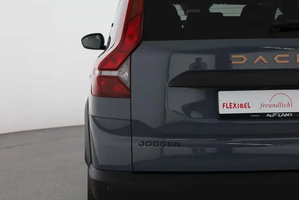 Dacia Jogger TCe 110 Extreme LED Kamera 7-Sitzer 04/2025-photo-30