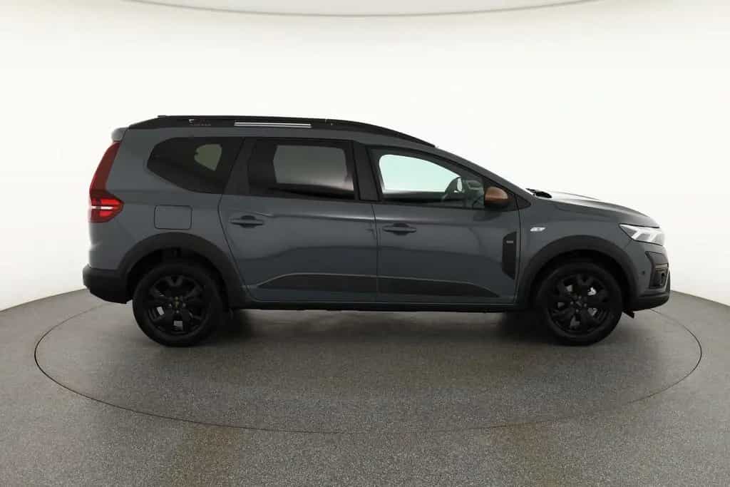 Dacia Jogger TCe 110 Extreme LED Kamera 7-Sitzer 04/2025-photo-6