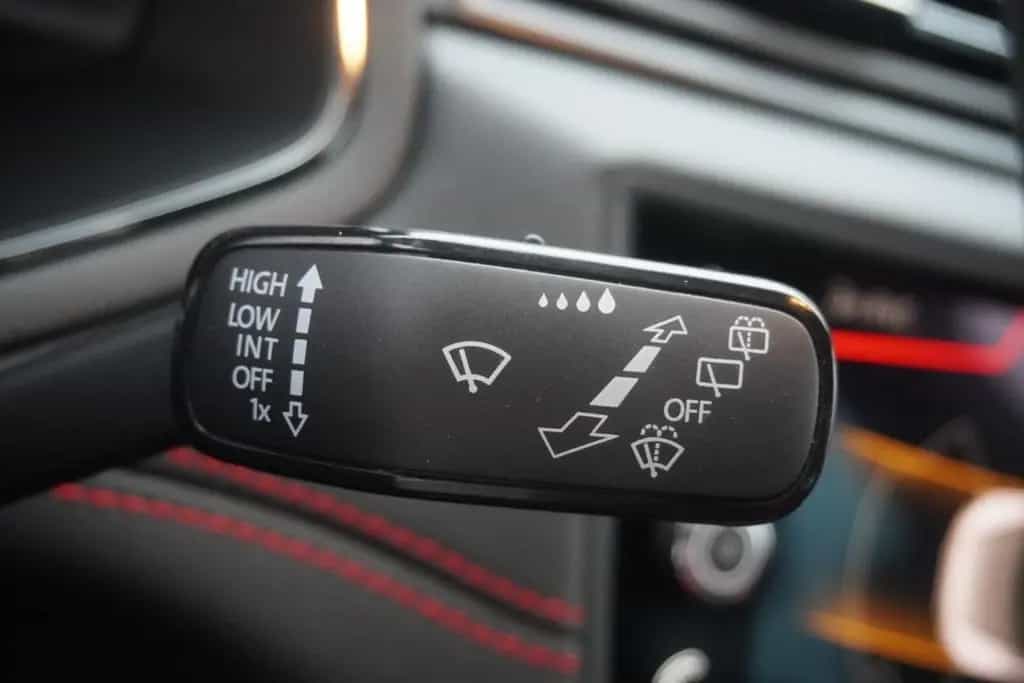 Seat Arona 1.0 TSI FR LED Navi ACC Virtual Cockpit 01/2020-photo-16