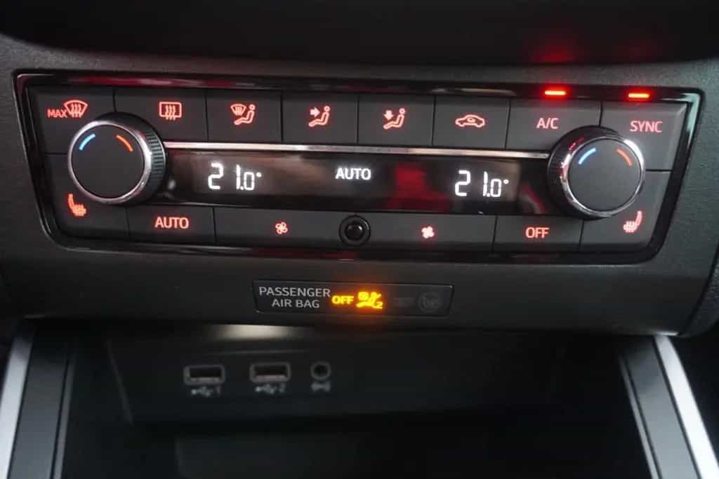 Seat Arona 1.0 TSI FR LED Navi ACC Virtual Cockpit 01/2020-photo-27