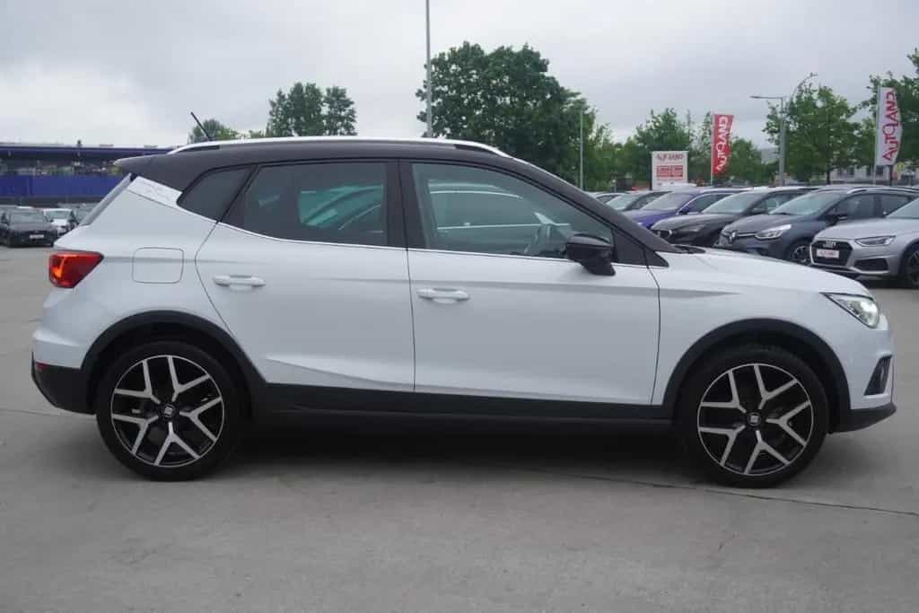 Seat Arona 1.0 TSI FR LED Navi ACC Virtual Cockpit 01/2020-photo-4