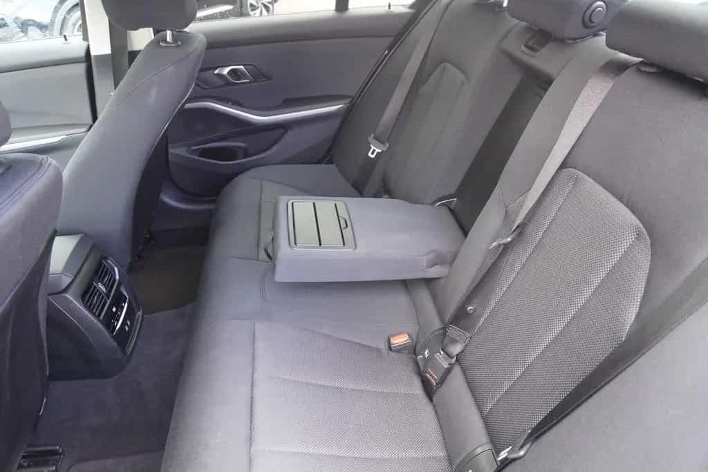 BMW 3 Series i Limousine Aut. LED Navi Totwinkel Kamera 06/2024-photo-10