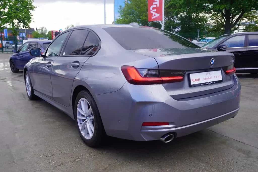 BMW 3 Series i Limousine Aut. LED Navi Totwinkel Kamera 06/2024-photo-2