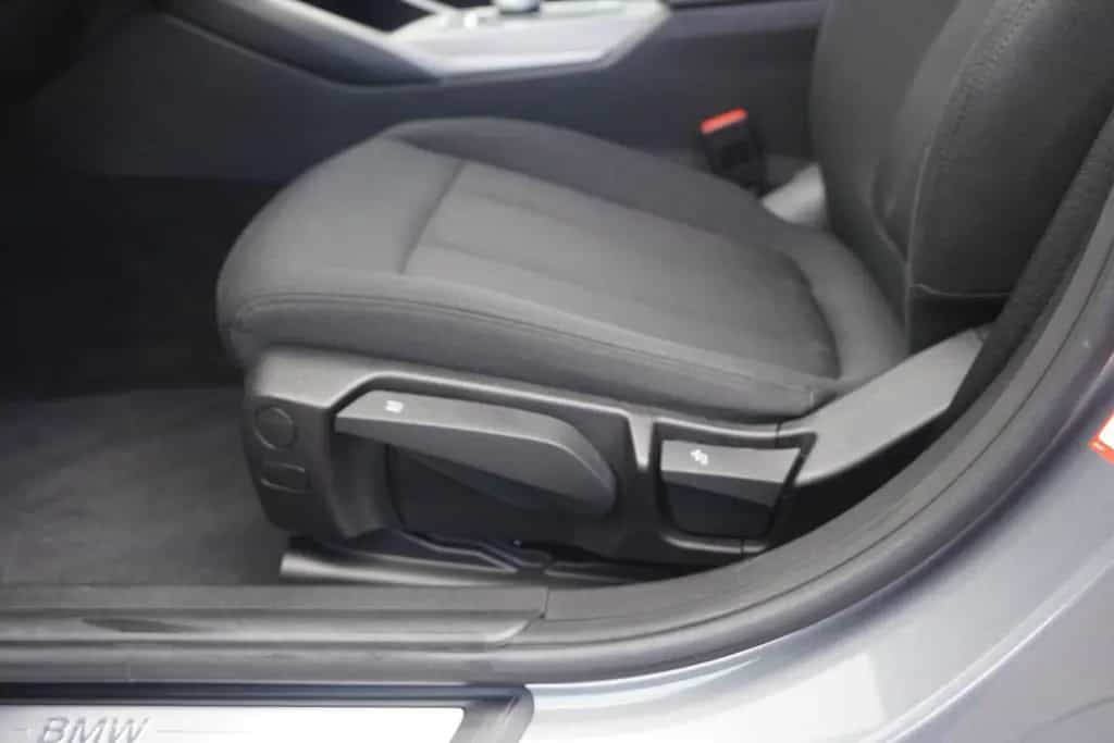 BMW 3 Series i Limousine Aut. LED Navi Totwinkel Kamera 06/2024-photo-22