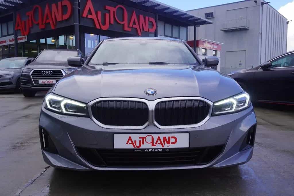 BMW 3 Series i Limousine Aut. LED Navi Totwinkel Kamera 06/2024-photo-6