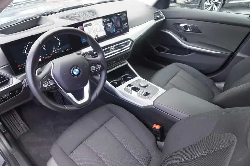 BMW 3 Series i Limousine Aut. LED Navi Totwinkel Kamera 06/2024-photo-8