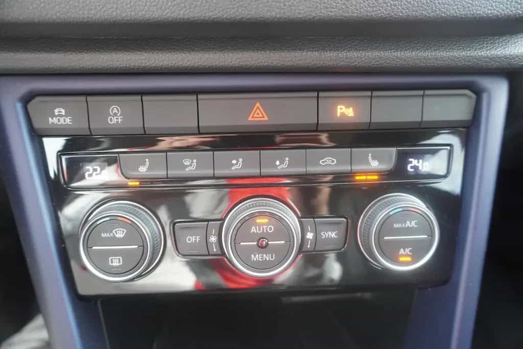 Volkswagen T-Roc 1.0 United ACC Navi App-Connect Tempomat 12/2020-photo-24