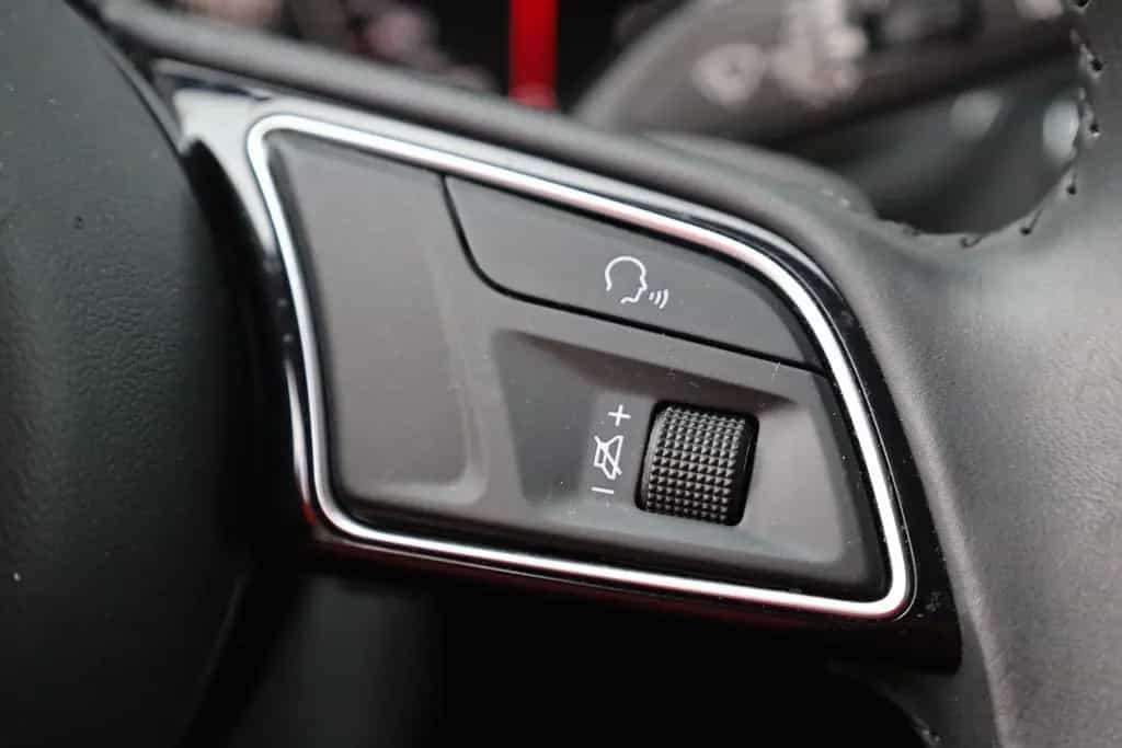 Audi A4 Avant 2.0 TFSI LED Navi Sitzheizung DAB USB 02/2018-photo-13