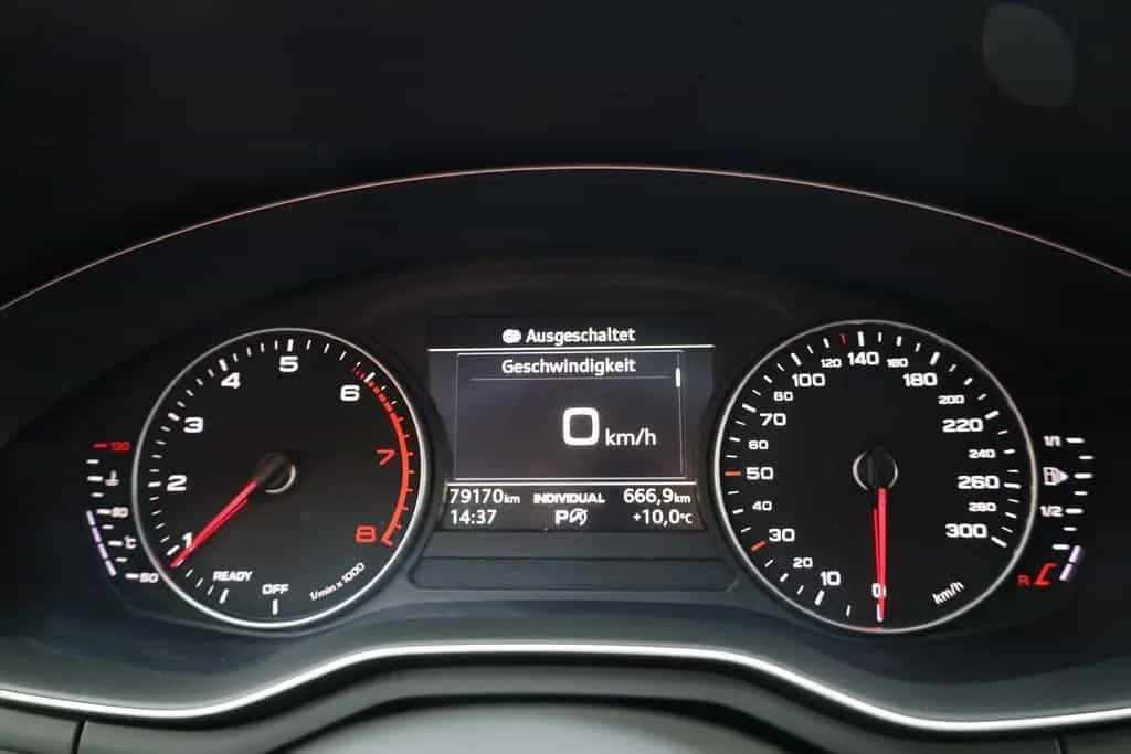 Audi A4 Avant 2.0 TFSI LED Navi Sitzheizung DAB USB 02/2018-photo-14