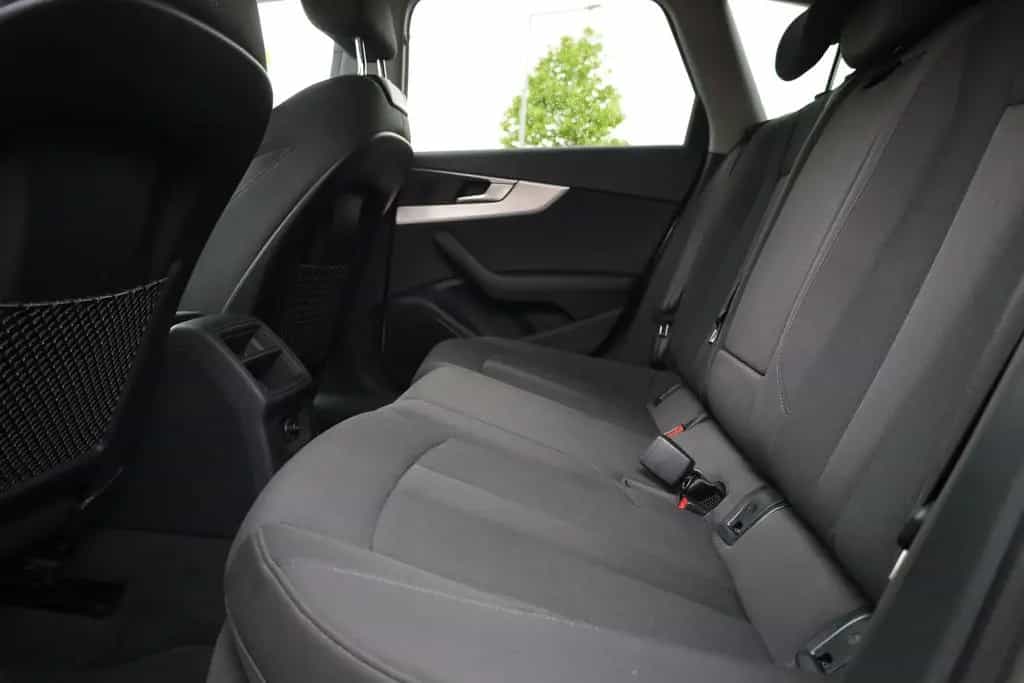 Audi A4 Avant 2.0 TFSI LED Navi Sitzheizung DAB USB 02/2018-photo-26