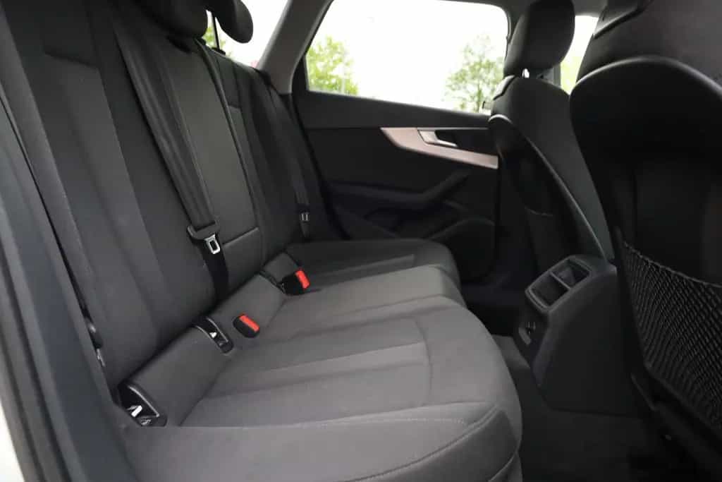Audi A4 Avant 2.0 TFSI LED Navi Sitzheizung DAB USB 02/2018-photo-27