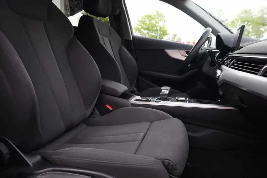 Audi A4 Avant 2.0 TFSI LED Navi Sitzheizung DAB USB 02/2018-photo-28