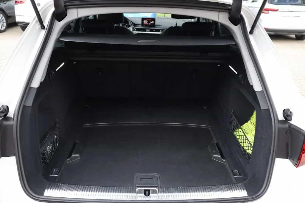 Audi A4 Avant 2.0 TFSI LED Navi Sitzheizung DAB USB 02/2018-photo-29
