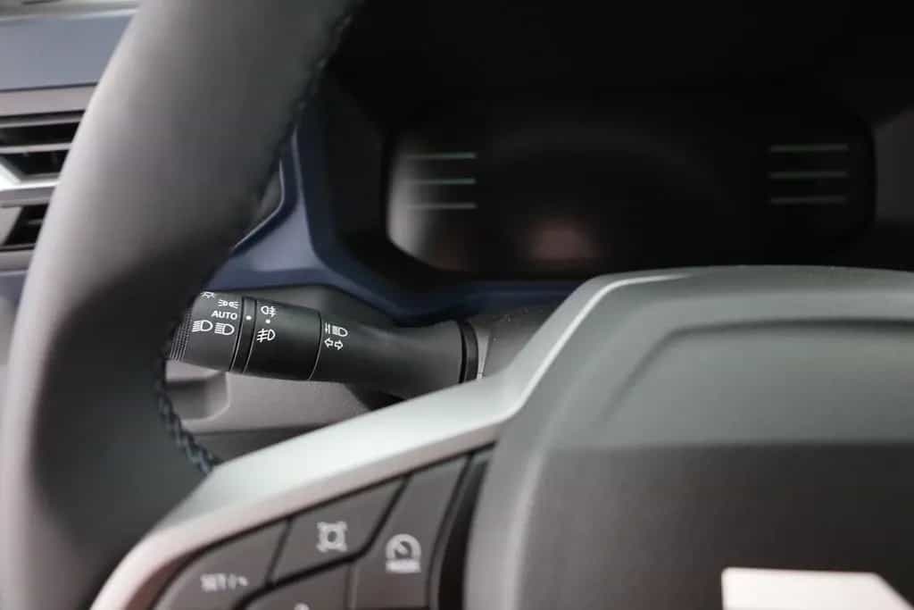 Dacia Duster TCe 130 LED Navi Kamera 04/2025-photo-19