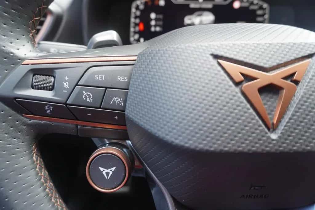 Cupra Formentor VZ 2.0 TSI 4Drive LED Virtual Cockpit 01/2021-photo-13
