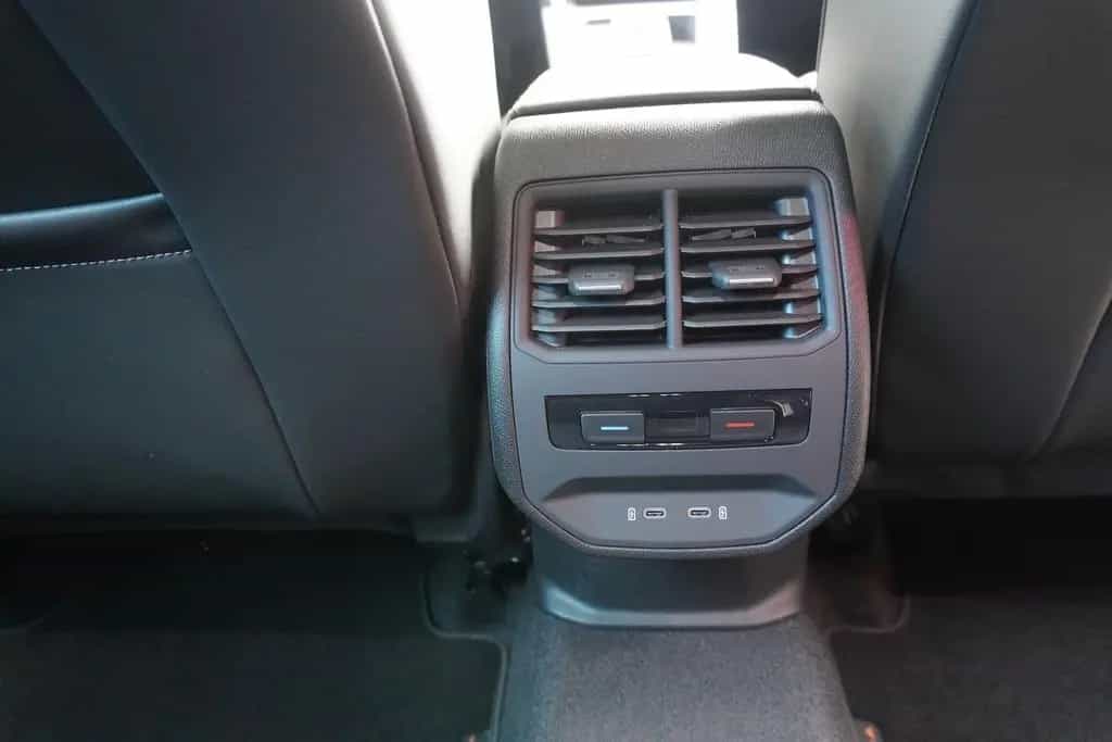 Cupra Formentor VZ 2.0 TSI 4Drive LED Virtual Cockpit 01/2021-photo-24