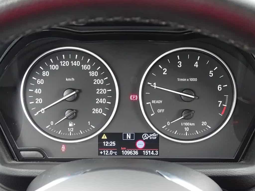 BMW X1 sDrive 18 i Advantage 08/2018-photo-20