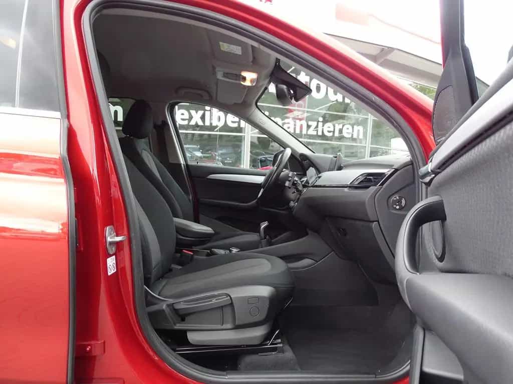 BMW X1 sDrive 18 i Advantage 08/2018-photo-27