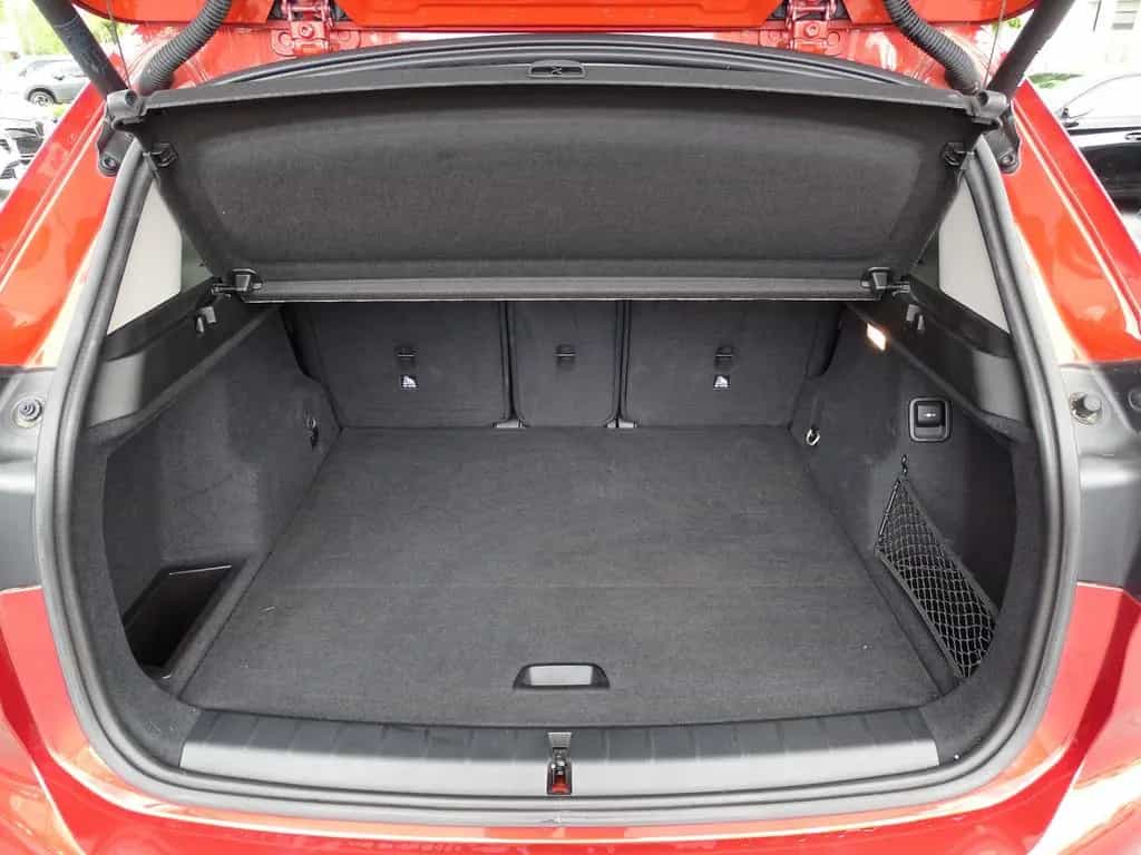 BMW X1 sDrive 18 i Advantage 08/2018-photo-28