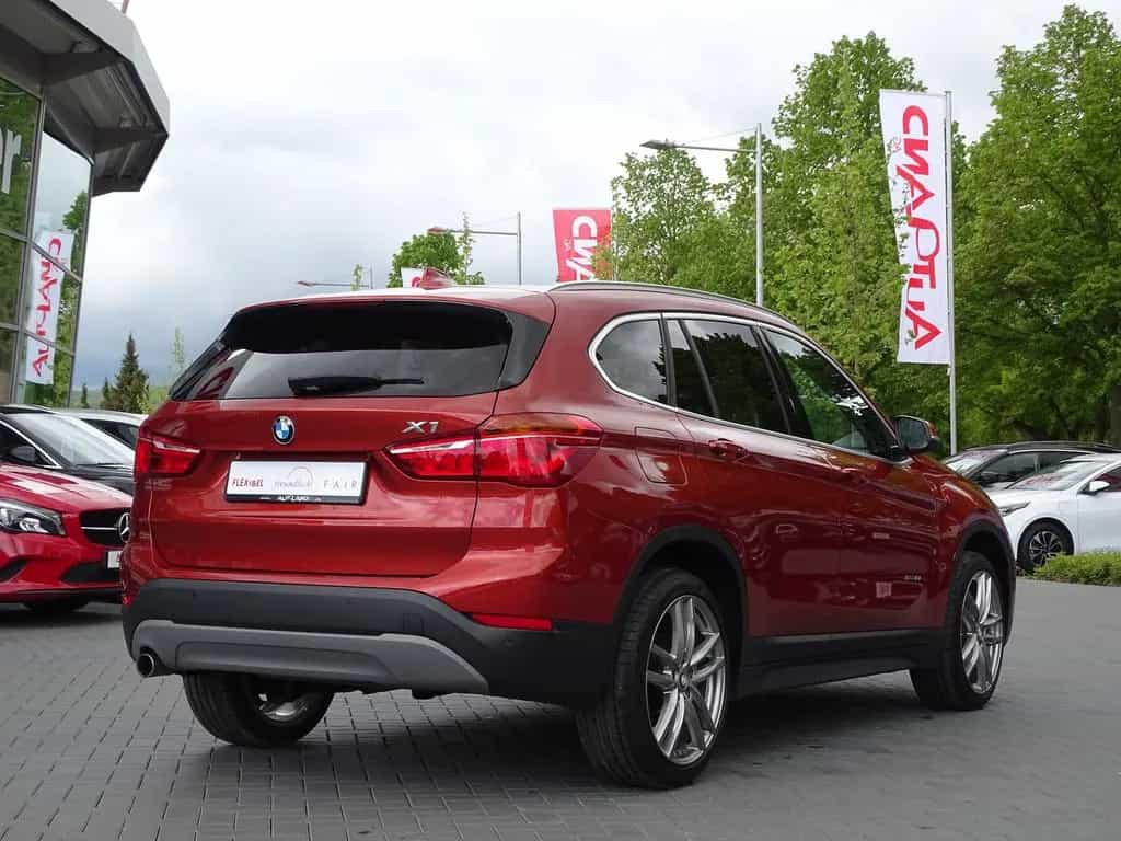 BMW X1 sDrive 18 i Advantage 08/2018-photo-4