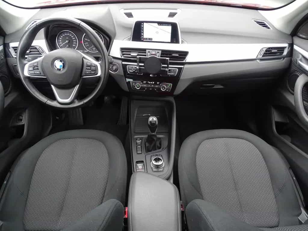 BMW X1 sDrive 18 i Advantage 08/2018-photo-9