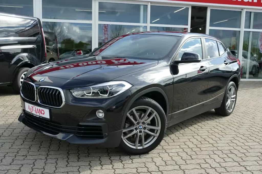BMW X2 sDrive 18 i LED Navi Tempomat AHK Sitzheizung 01/2020-photo-1