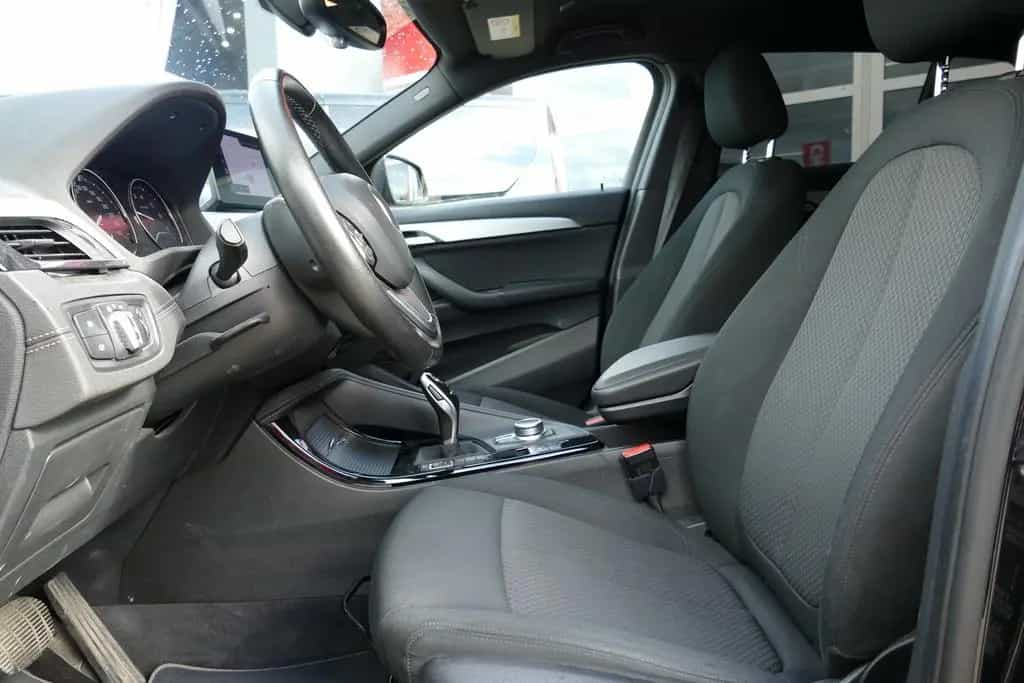 BMW X2 sDrive 18 i LED Navi Tempomat AHK Sitzheizung 01/2020-photo-21