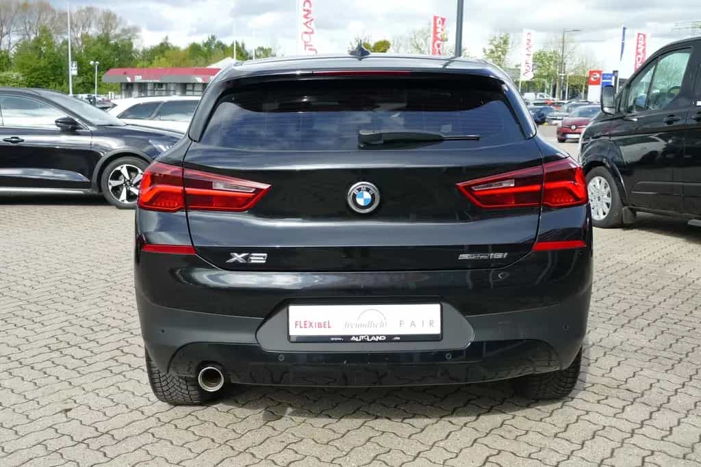 BMW X2 sDrive 18 i LED Navi Tempomat AHK Sitzheizung 01/2020-photo-3