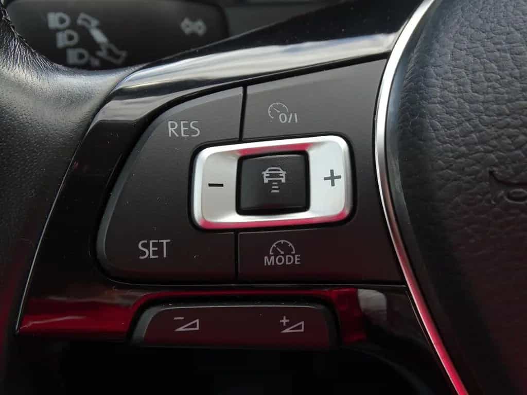 Volkswagen Golf VII Variant 1.4 TSI Highline LED Navi ACC 04/2017-photo-16