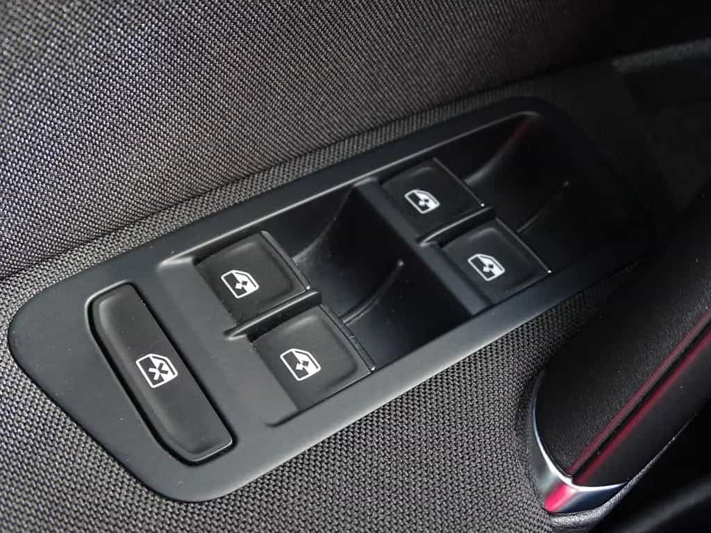 Volkswagen Golf VII Variant 1.4 TSI Highline LED Navi ACC 04/2017-photo-23