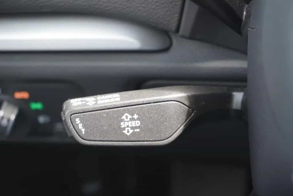 Audi A3 30 TFSI S-Line LED Navi Digitales Cockpit 06/2020-photo-17