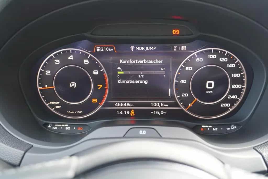 Audi A3 30 TFSI S-Line LED Navi Digitales Cockpit 06/2020-photo-21