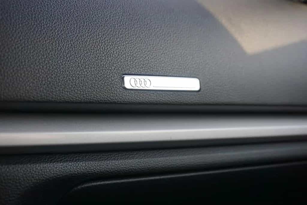 Audi A3 30 TFSI S-Line LED Navi Digitales Cockpit 06/2020-photo-27