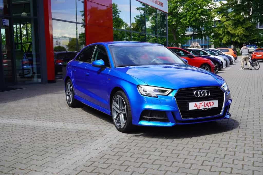 Audi A3 30 TFSI S-Line LED Navi Digitales Cockpit 06/2020-photo-3