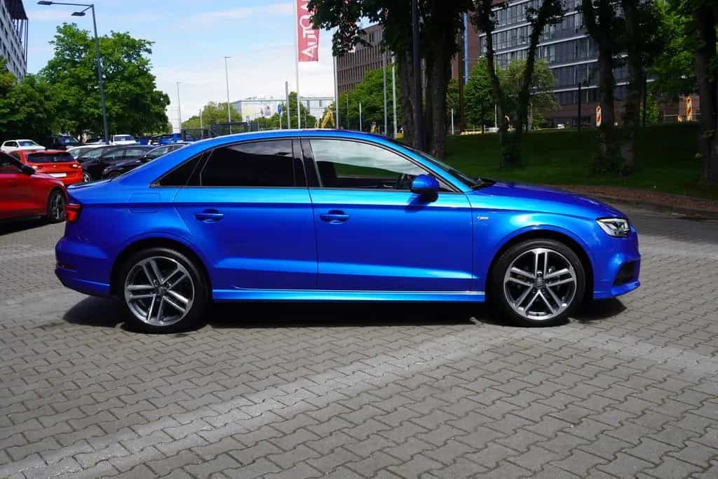 Audi A3 30 TFSI S-Line LED Navi Digitales Cockpit 06/2020-photo-4