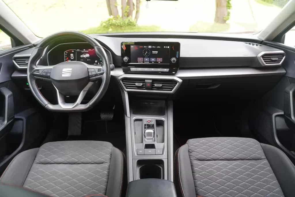 Seat Leon Sportstourer 1.5 eTSI FR LED Android Apple 08/2021-photo-11