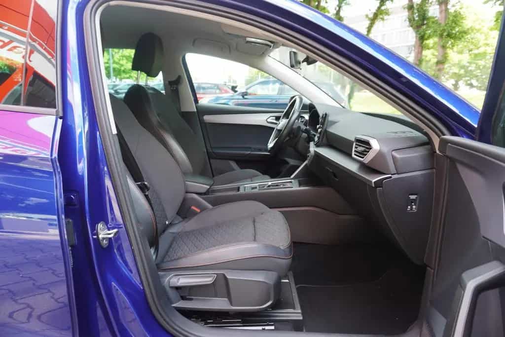 Seat Leon Sportstourer 1.5 eTSI FR LED Android Apple 08/2021-photo-23