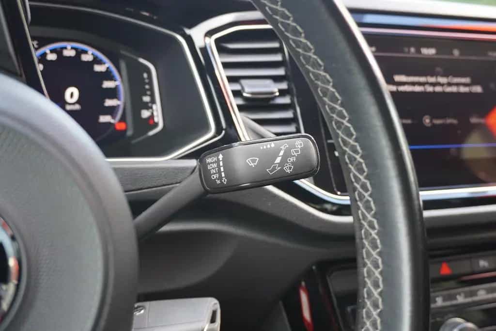 Volkswagen T-Roc 2.0 R 4Motion LED ACC Kamera Alcantara DAB 09/2021-photo-25