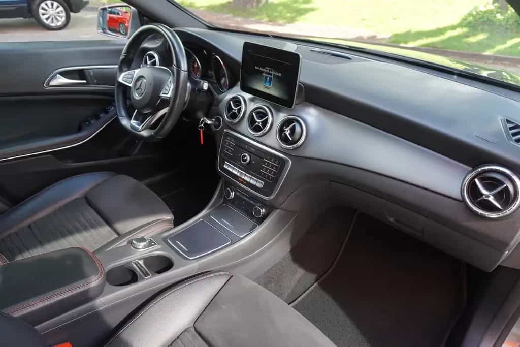 Mercedes-Benz CLA 200 AMG Line LED Sportsitze Leder Navi AHK 09/2018-photo-15