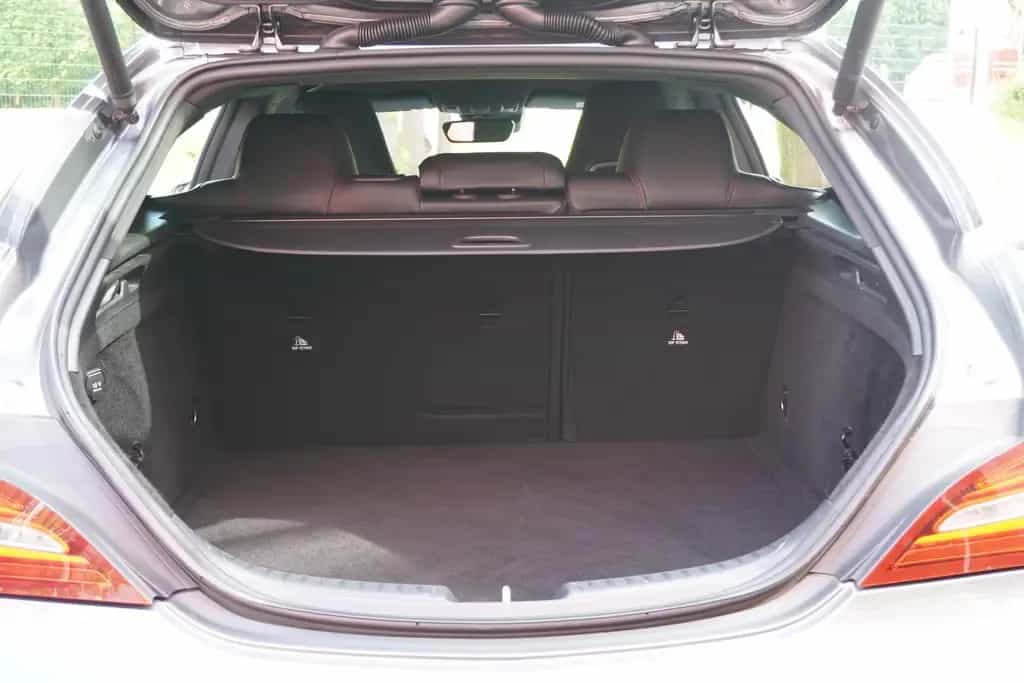 Mercedes-Benz CLA 200 AMG Line LED Sportsitze Leder Navi AHK 09/2018-photo-28