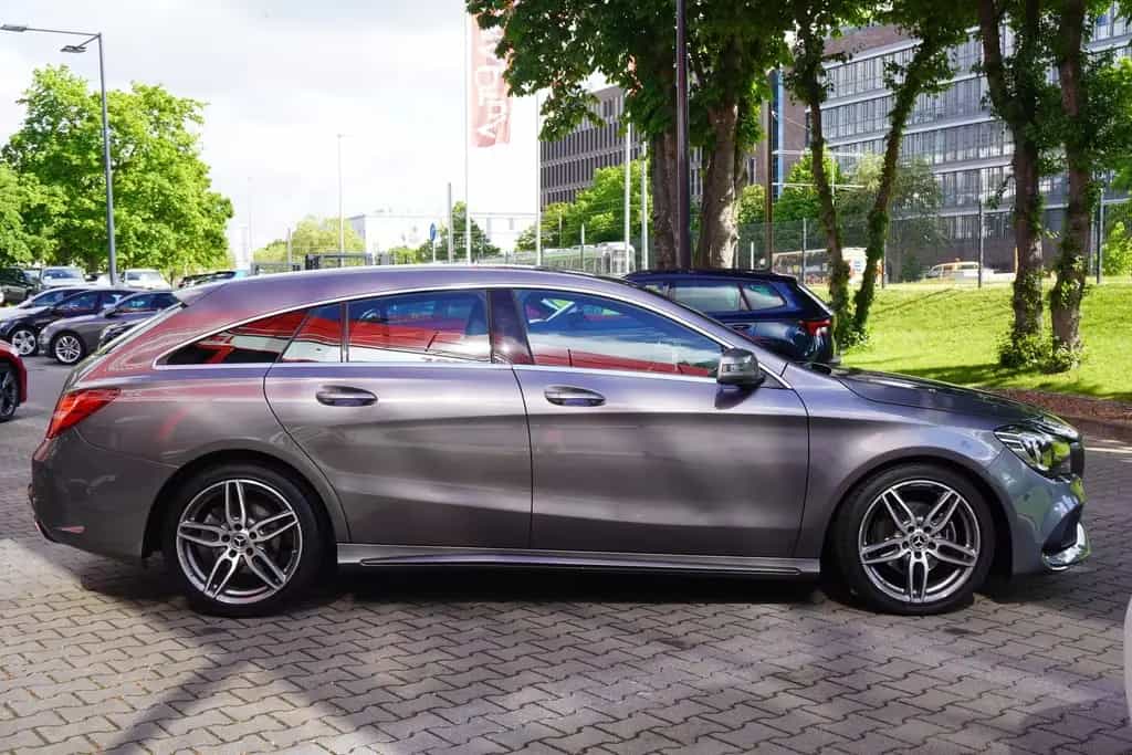 Mercedes-Benz CLA 200 AMG Line LED Sportsitze Leder Navi AHK 09/2018-photo-4