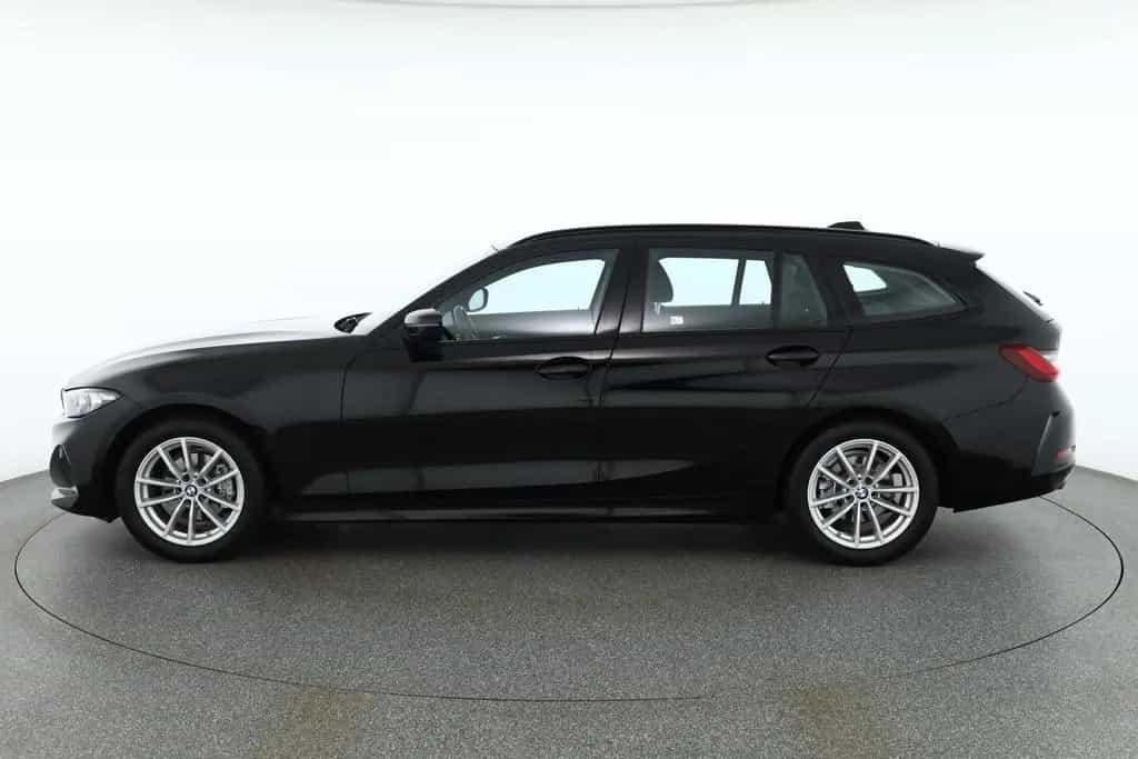BMW 318 i Touring LED Navi ACC el. Heckklappe DAB 03/2023-photo-1