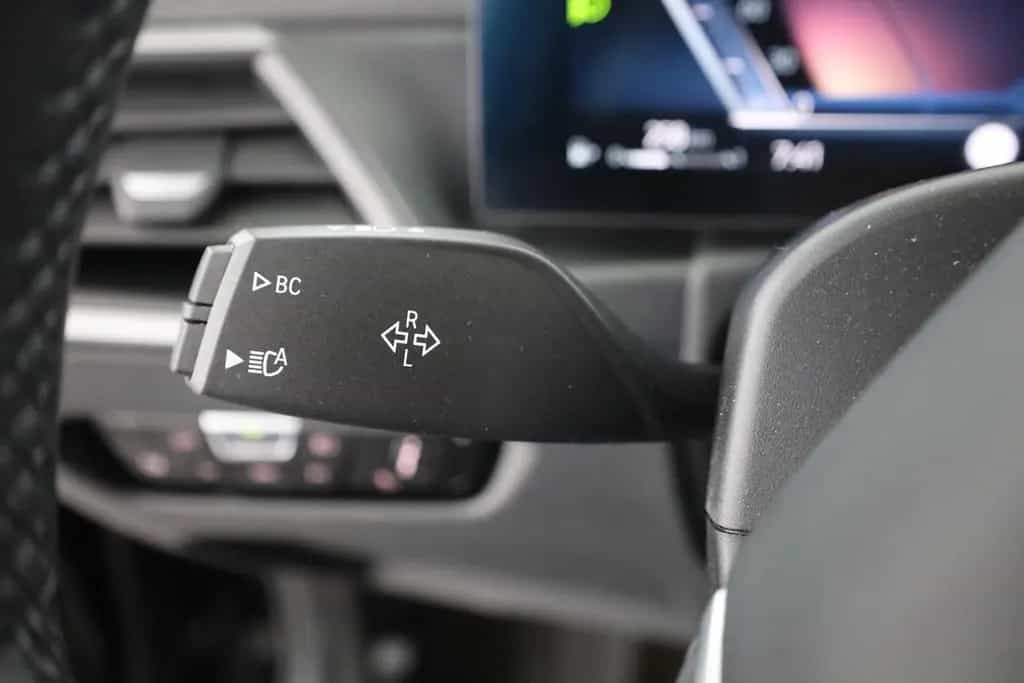 BMW 318 i Touring LED Navi ACC el. Heckklappe DAB 03/2023-photo-17